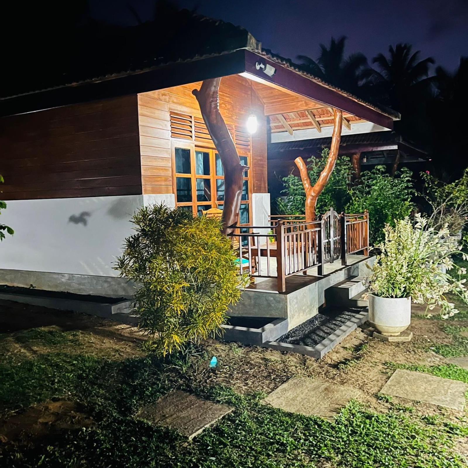 Hanguk Lanka Lagoon Villa Tangalle Exterior photo