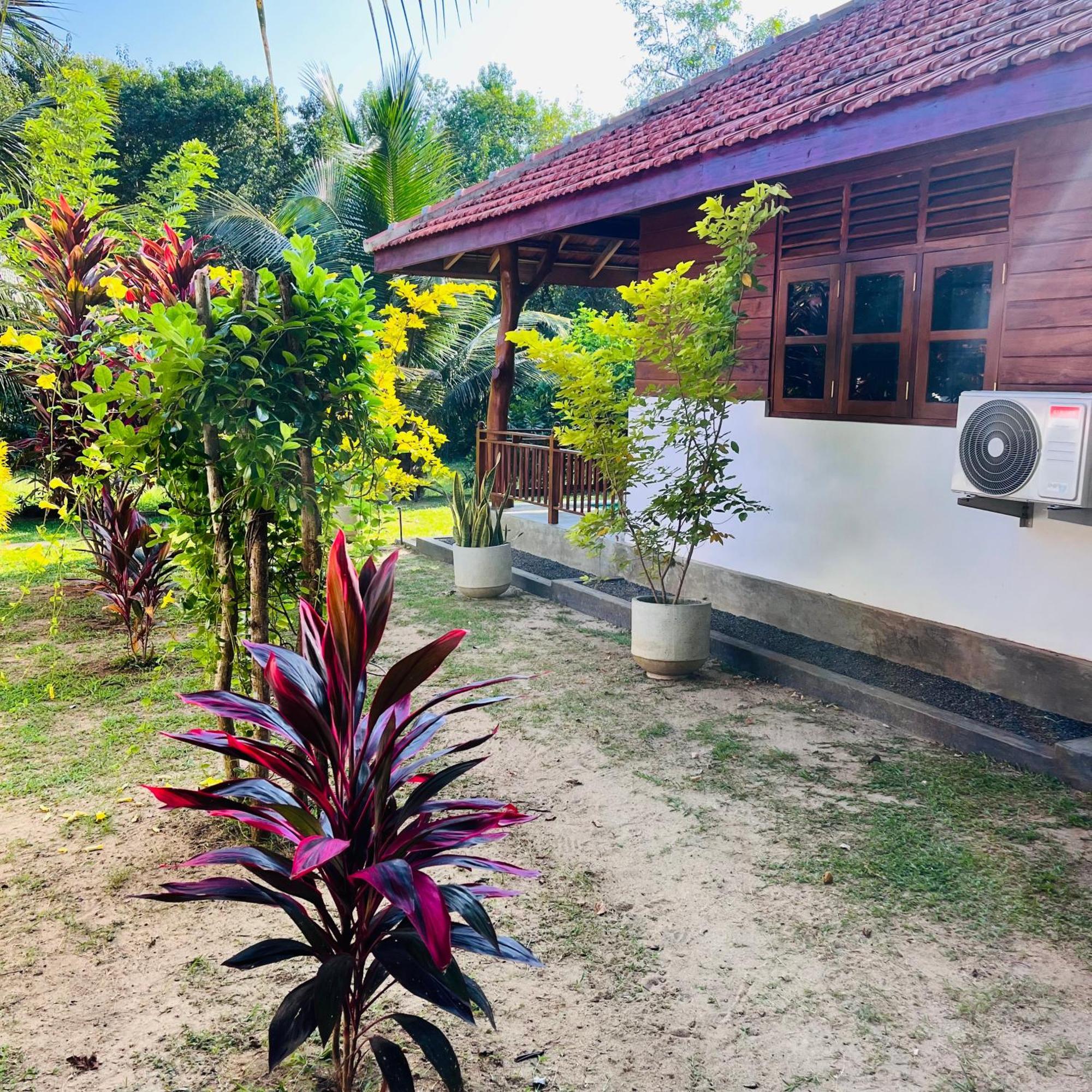 Hanguk Lanka Lagoon Villa Tangalle Exterior photo
